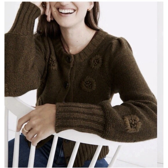 Madewell Sweaters - NWT $118 Madewell Embroidered Edencroft Pleat-Sleeve Cardigan Tonal 3D Flower XS